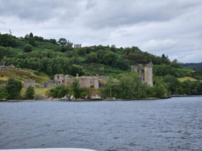 Moray Coast base for golf, whisky, and military enthusiasts.